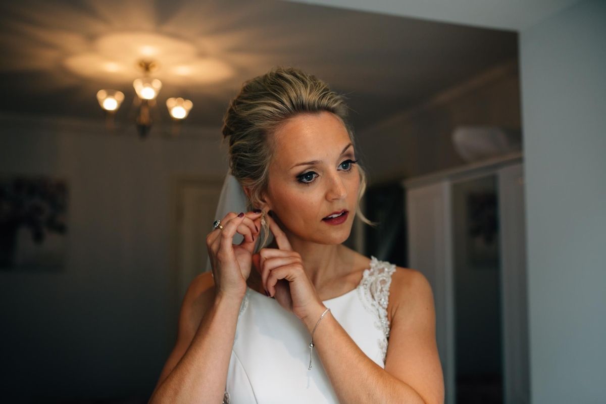 Alicia Sandeman Bride and wedding make up Alicia Sandeman Bride and wedding make up