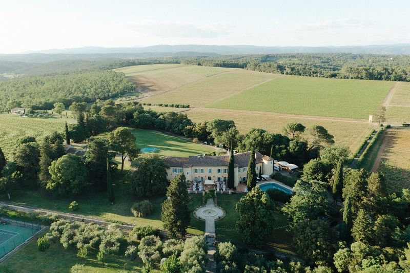 Château Les Crostes exterior and the Provence landscape Château Les Crostes exterior and the Provence landscape